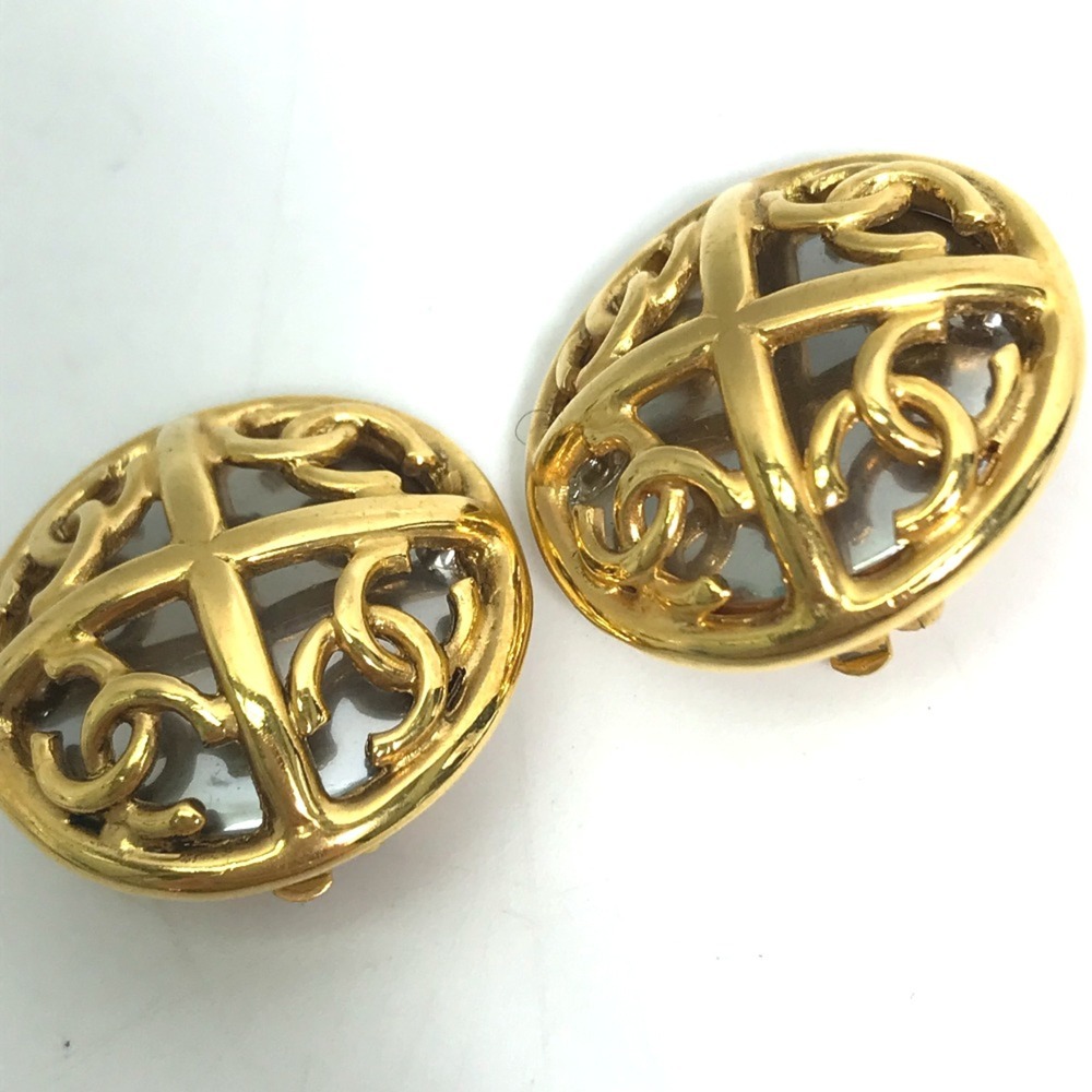 CHANEL Authentic Vintage Gold Earrings - Picture 2 of 6